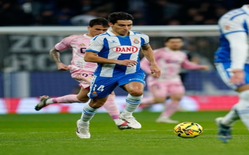 تعادل إيجابي يحسم مواجهة إسبانيول وريال أوفييدو في منافسات دوري الليجا الإسباني